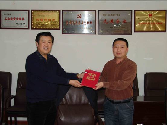 立足本職做貢獻(xiàn)，巾幗建功展風(fēng)采