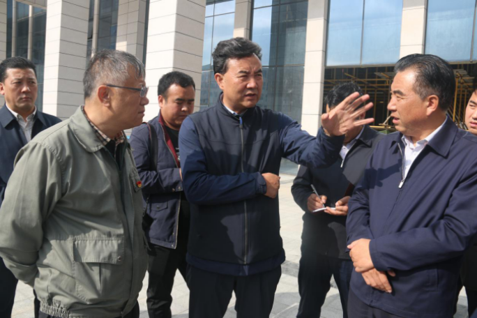 省人大常委會副主任、海東市委書記鳥成云專題調(diào)研曹家堡保稅物流園